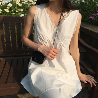 Eve Sleeveless Blouse