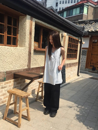 Eve Sleeveless Blouse