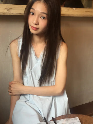 Eve Sleeveless Blouse