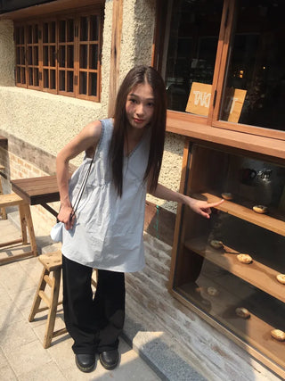Eve Sleeveless Blouse
