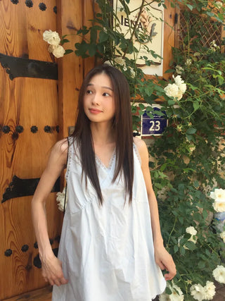 Eve Sleeveless Blouse
