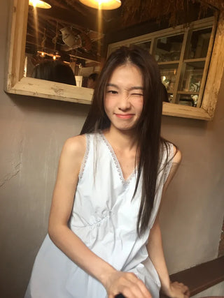 Eve Sleeveless Blouse