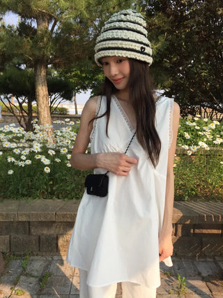 Eve Sleeveless Blouse