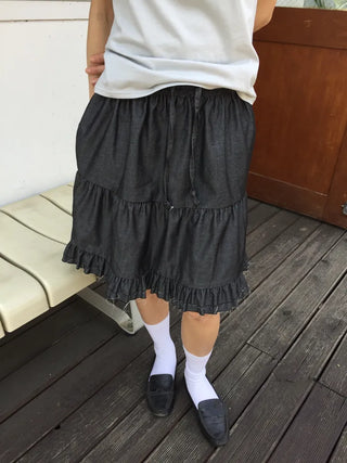 Frilled Tiered Mini Skirt with Elastic Waist Kitsch Vintage Look