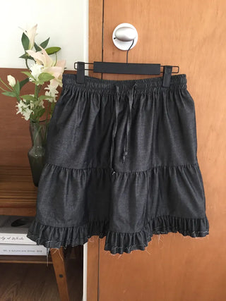 Frilled Tiered Mini Skirt with Elastic Waist Kitsch Vintage Look