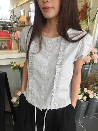 Line Frill Blouse