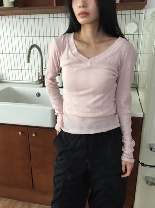 V-neck Ribbed Long Sleeve Top Delicate Fit Semi-Crop Date Look Feminine