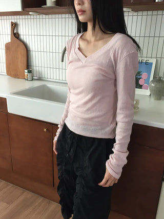 V-neck Ribbed Long Sleeve Top Delicate Fit Semi-Crop Date Look Feminine
