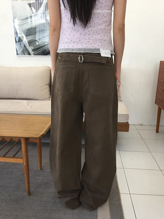 All-Season Cotton Cargo Wide Pants with Hip Street Cut Details