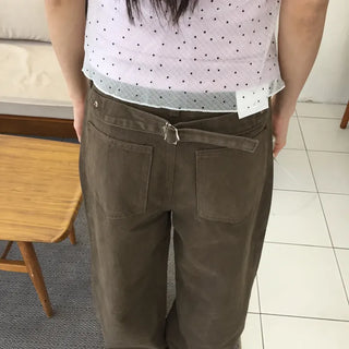 All-Season Cotton Cargo Wide Pants with Hip Street Cut Details