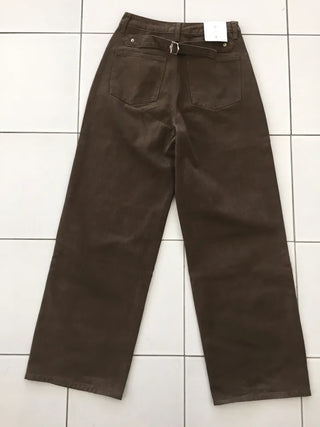 All-Season Cotton Cargo Wide Pants with Hip Street Cut Details
