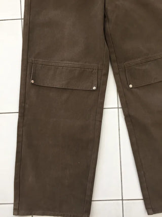 All-Season Cotton Cargo Wide Pants with Hip Street Cut Details