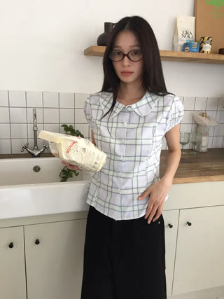 Summer plaid round collar shirt, puff sleeve short sleeve blouse, delicate fit, lovely date look