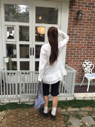 Delicate mood striped frill shirt