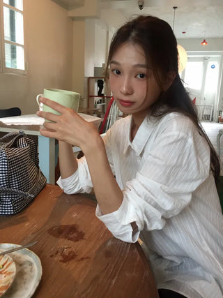 Delicate mood striped frill shirt