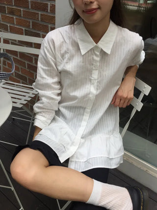 Delicate mood striped frill shirt
