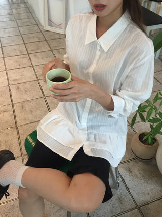 Delicate mood striped frill shirt