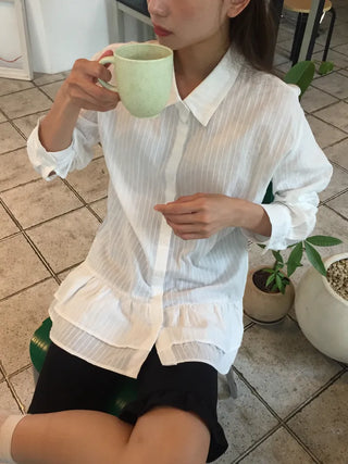 Delicate mood striped frill shirt