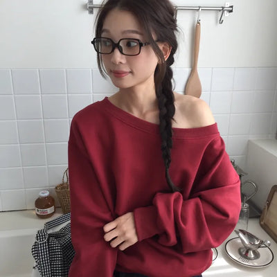 Delicate fit effortless chic off-shoulder sweatshirt