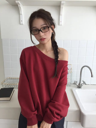 Delicate fit effortless chic off-shoulder sweatshirt