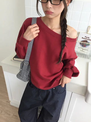 Delicate fit effortless chic off-shoulder sweatshirt