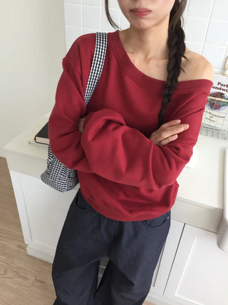 Delicate fit effortless chic off-shoulder sweatshirt