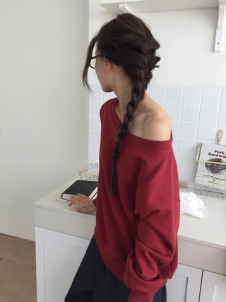 Delicate fit effortless chic off-shoulder sweatshirt