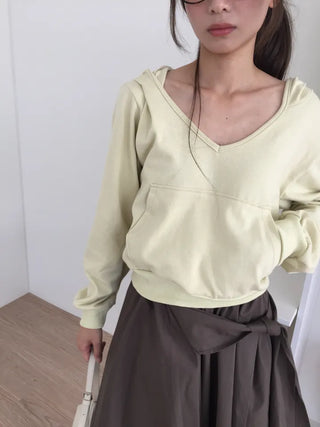 Delicate Yellow V-Neck Slim Hoodie