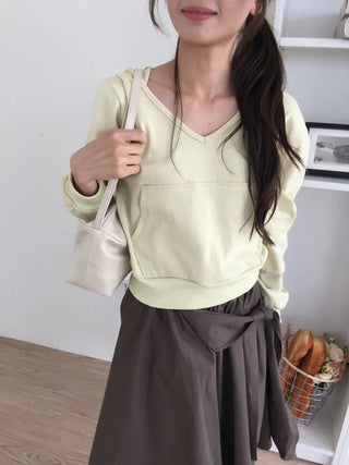 Delicate Yellow V-Neck Slim Hoodie