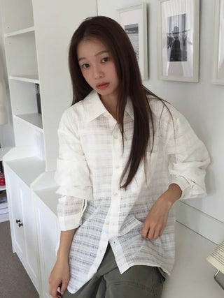 Natural Mood Delicate Fit Check See-through Shirt