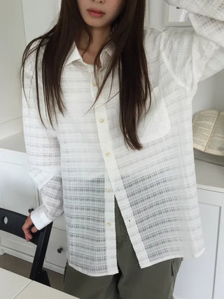 Natural Mood Delicate Fit Check See-through Shirt