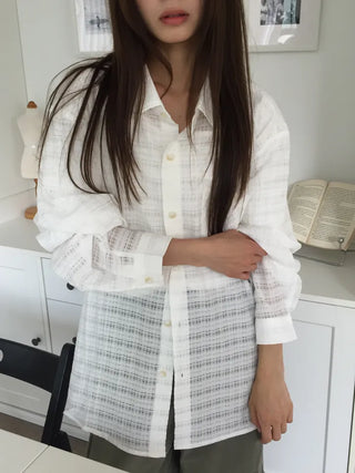 Natural Mood Delicate Fit Check See-through Shirt