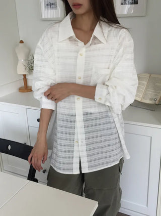 Natural Mood Delicate Fit Check See-through Shirt