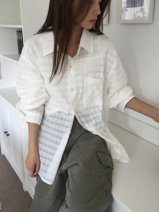 Natural Mood Delicate Fit Check See-through Shirt