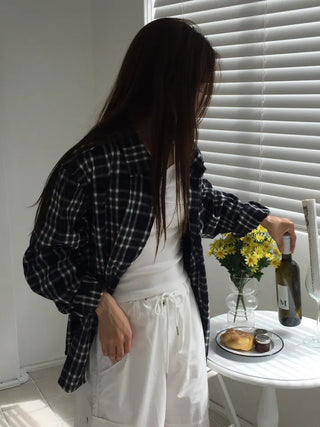 Loose-fit plaid shirt