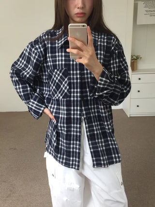 Loose-fit plaid shirt