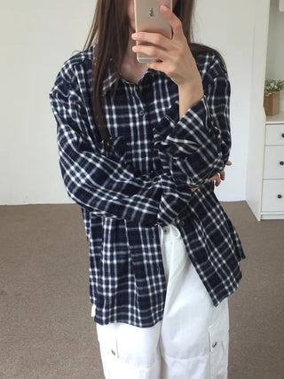 Loose-fit plaid shirt