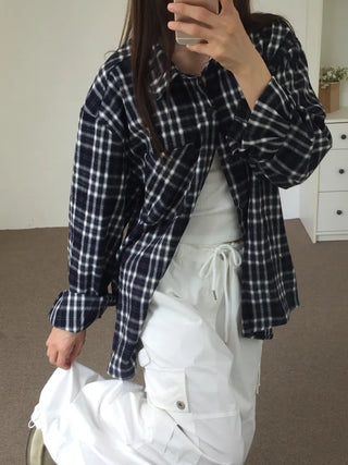 Loose-fit plaid shirt