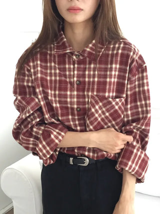 Loose-fit plaid shirt