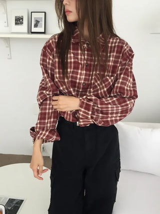 Loose-fit plaid shirt