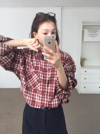 Loose-fit plaid shirt