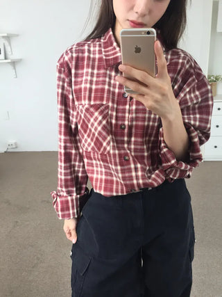 Loose-fit plaid shirt