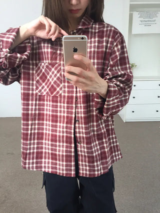 Loose-fit plaid shirt