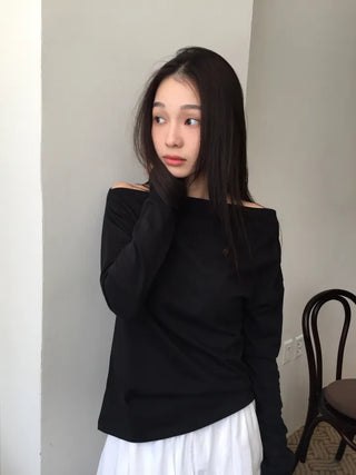 Slim Off-shoulder T-shirt