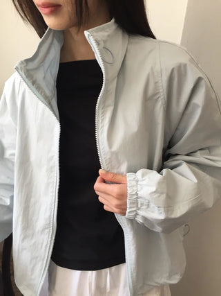 Slim Off-shoulder T-shirt