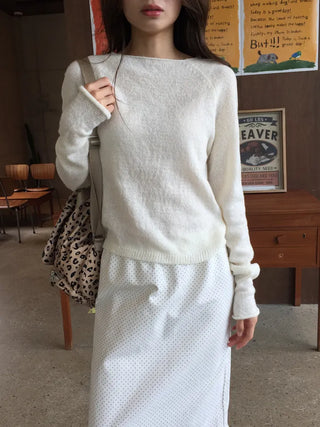 Delicate knit in soft pastel colors