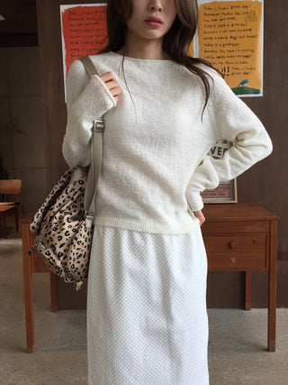 Delicate knit in soft pastel colors