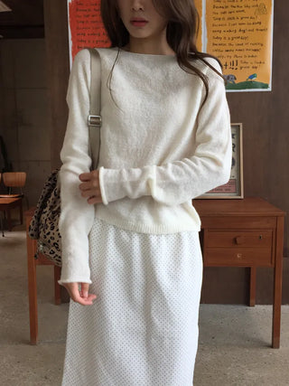 Delicate knit in soft pastel colors