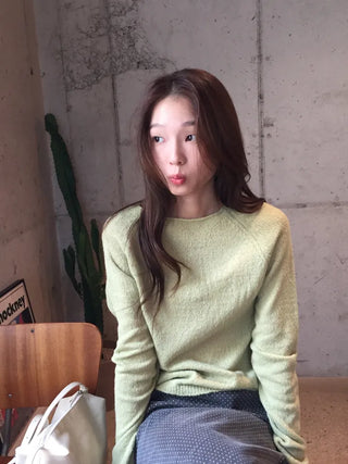 Delicate knit in soft pastel colors