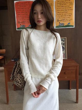 Delicate knit in soft pastel colors